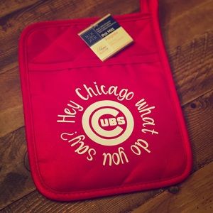 Red Chicago Cubs Pot Holder Mitt NWT